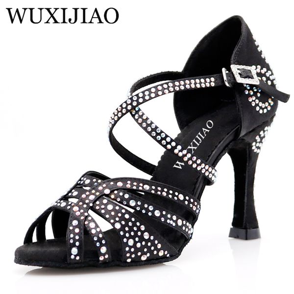 wuxijiaolatin dance shoes double strass shining nude black satin women ballroom dancing shoes cuba heel 9cm
wuxijiaolatin dance shoes double strass shining nude black satin women ballroom dancing shoes cuba heel 9cm