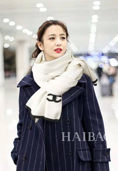 fashionable and generous have individual character silver yarn knitting scarf soft and warm scarf shawl youth beautiful and warm scarf bouti, Blue;gray
fashionable and generous have individual character silver yarn knitting scarf soft and warm scarf shawl youth beautiful and warm scarf bouti, Blue;gray