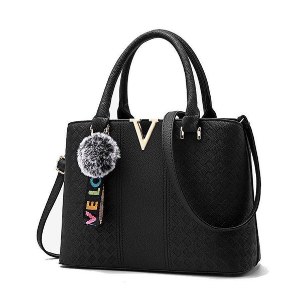 good qualitysoft leather ladies handbags women designer female shoulder bag letter v luxury handbag messenger bags fur big women bag
good qualitysoft leather ladies handbags women designer female shoulder bag letter v luxury handbag messenger bags fur big women bag