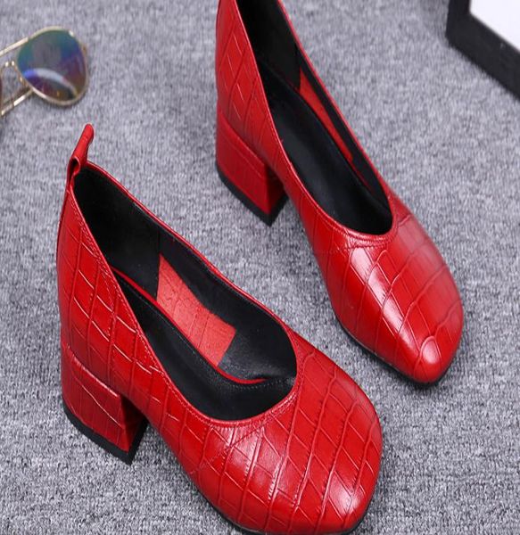 2019 women's shoes in spring and autumn with new style middle heel coarse heel square head@5023, Black
2019 women's shoes in spring and autumn with new style middle heel coarse heel square head@5023, Black