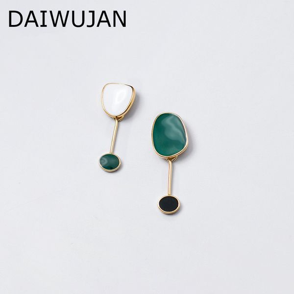 daiwujan retro ins simple green irregular geometric stud earrings real 925 sterling silver fine jewelry for women party, Golden;silver
daiwujan retro ins simple green irregular geometric stud earrings real 925 sterling silver fine jewelry for women party, Golden;silver
