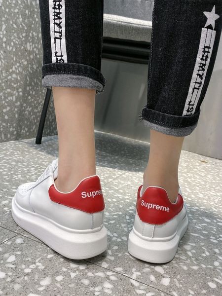 platform men and women shoes wild vintage luxury cartoon pattern leather small white shoes women casual sneakers 18, Black
platform men and women shoes wild vintage luxury cartoon pattern leather small white shoes women casual sneakers 18, Black