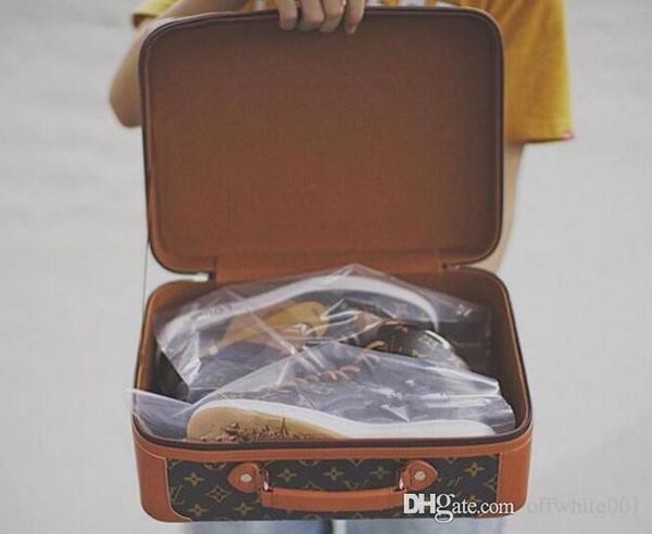 with box) 2020 new arrival off 1 1s mens basketball shoes three limited fashion sneakers off trainers sports shoe white size36-46, Black
with box) 2020 new arrival off 1 1s mens basketball shoes three limited fashion sneakers off trainers sports shoe white size36-46, Black