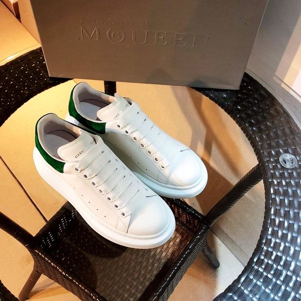 2020 new eh couple casual sneakers couple fashion thick sneakers daily increase casual shoes luxury design
2020 new eh couple casual sneakers couple fashion thick sneakers daily increase casual shoes luxury design