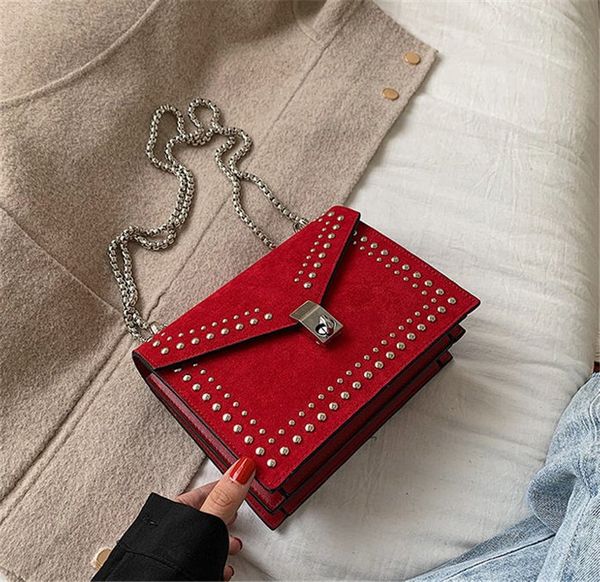 дизайнер сумки на ремне scrub кожи малого плеча сумка для женщин цепи rivet замка crossbody сумка женского путешествия мини-сумки 5
дизайнер сумки на ремне scrub кожи малого плеча сумка для женщин цепи rivet замка crossbody сумка женского путешествия мини-сумки 5