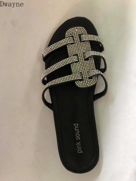 2020 summer new style lace-up sequin flat heel comfortable wild sandals and slippers for children, Black
2020 summer new style lace-up sequin flat heel comfortable wild sandals and slippers for children, Black