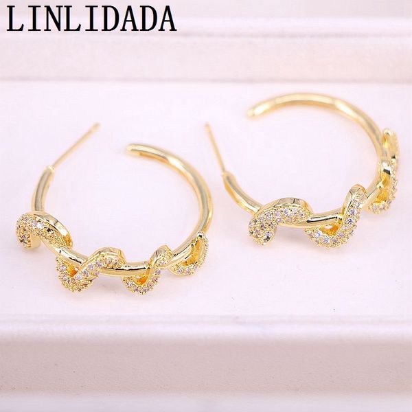 6pairs cz snake/butterfly stud earring for women micro pave cubic zirconia fashion jewelry, Golden;silver
6pairs cz snake/butterfly stud earring for women micro pave cubic zirconia fashion jewelry, Golden;silver