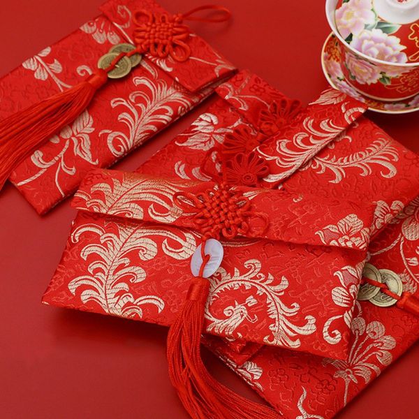chinese style red envelope cloth art betrothal gift bag happy new year high-grade brocade wedding tassel knot money pocket 2020
chinese style red envelope cloth art betrothal gift bag happy new year high-grade brocade wedding tassel knot money pocket 2020