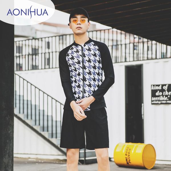 2019 new korean men's two pieces swimwear black geometric long sleeves zipper sunscreen snorkeling surfing beach bathing suit, White;black
2019 new korean men's two pieces swimwear black geometric long sleeves zipper sunscreen snorkeling surfing beach bathing suit, White;black