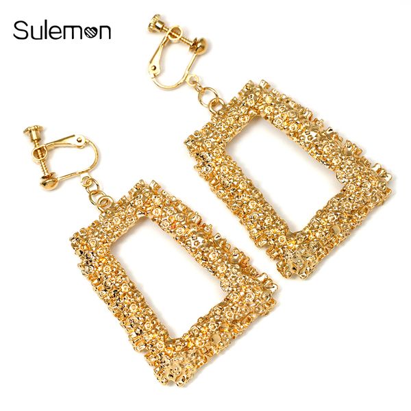 fashion geometric metal clip earrings no pierced ear clip minimalist trapezoid earring without piercing 2019 women jewelry ce287, Silver
fashion geometric metal clip earrings no pierced ear clip minimalist trapezoid earring without piercing 2019 women jewelry ce287, Silver