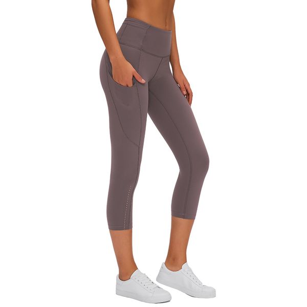new stitching side pockets sports cropped pants skin-friendly nude high waist hip yoga pants spring and summer leggings, White;red
new stitching side pockets sports cropped pants skin-friendly nude high waist hip yoga pants spring and summer leggings, White;red
