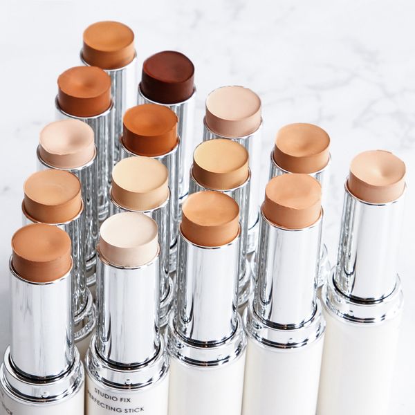 professional foundation stick 18 colors optional contours double powdery bottom highlights lasting natural face nude makeup
professional foundation stick 18 colors optional contours double powdery bottom highlights lasting natural face nude makeup