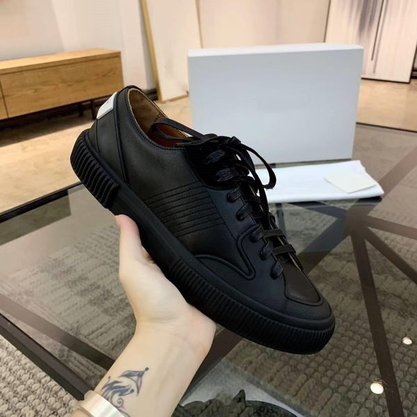 platform shoes new designer mens women sports shoes black/white leather casual shoes c25
platform shoes new designer mens women sports shoes black/white leather casual shoes c25