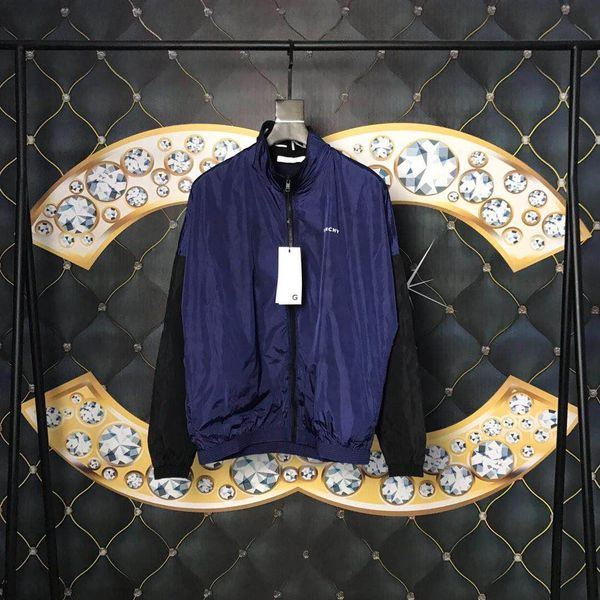 19ss mens designer jackets luxury paris letter navy blue contrast color print mens clothes jumper long sleeve men women tag new, Black;brown
19ss mens designer jackets luxury paris letter navy blue contrast color print mens clothes jumper long sleeve men women tag new, Black;brown