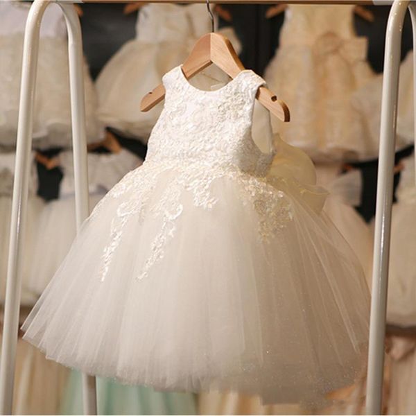 2020 vintage princess ball gown flower girl dresses short appliqued tulle kids party wedding formal wear gowns mc1048, White;blue
2020 vintage princess ball gown flower girl dresses short appliqued tulle kids party wedding formal wear gowns mc1048, White;blue