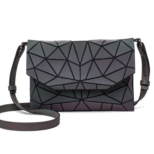 women's bag 2019 new korean luminous geometric messenger bag diamond envelope clutch magnetic buckle shoulder
women's bag 2019 new korean luminous geometric messenger bag diamond envelope clutch magnetic buckle shoulder