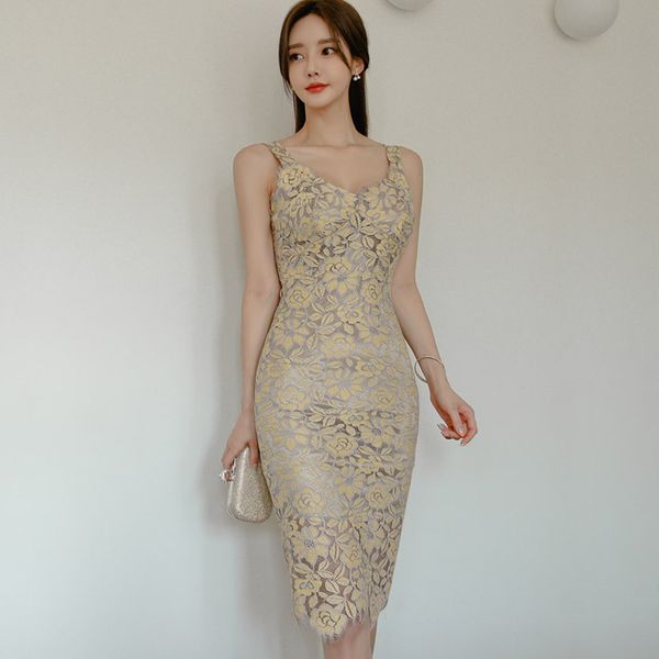 casual dresses summer spaghetti straps women dress elegant floral lace backless bodycon party vestidos femme 2021 knee-length, Black;gray
casual dresses summer spaghetti straps women dress elegant floral lace backless bodycon party vestidos femme 2021 knee-length, Black;gray