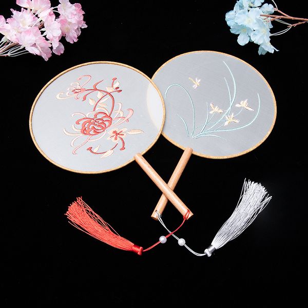 p shoot 006 chinese-style literature and art embroidered round silk fan chinese clothing accessories chrysanthemum orc, Black;red
p shoot 006 chinese-style literature and art embroidered round silk fan chinese clothing accessories chrysanthemum orc, Black;red