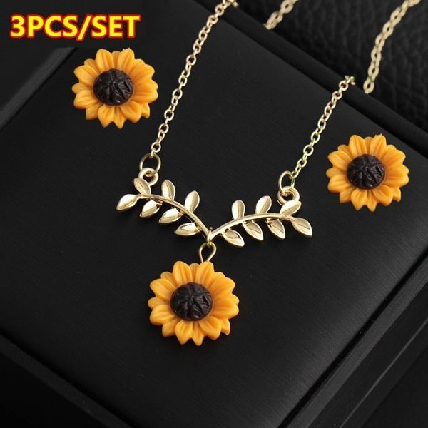 3pcs/set fashion yellow sunflower necklace flower drop necklace sunflower earrings charm women party jewelry accessories gifts, Silver 
3pcs/set fashion yellow sunflower necklace flower drop necklace sunflower earrings charm women party jewelry accessories gifts, Silver