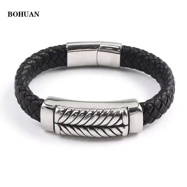 2019 leather woven bracelet, stainless steel magnetic clasp men's leather bracelet, Black
2019 leather woven bracelet, stainless steel magnetic clasp men's leather bracelet, Black