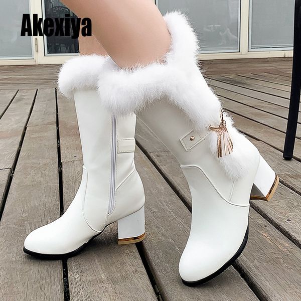 2020 new winter long women's boots waterproof leather boots metal decoration round toe fur high heels size 34-43 k663 cj191222, Black
2020 new winter long women's boots waterproof leather boots metal decoration round toe fur high heels size 34-43 k663 cj191222, Black