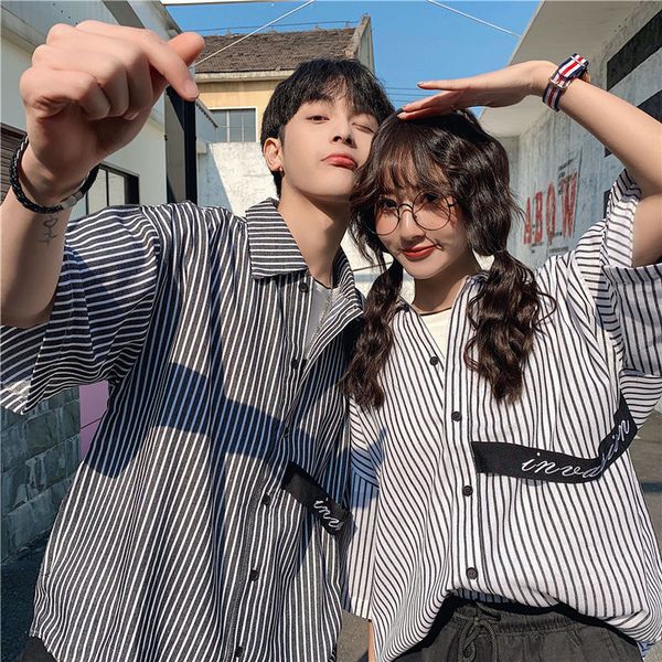2020 summer short-sleeved male striped five-point sleeve korean version trendy handsome couple half-sleeved shirt ing, White;black
2020 summer short-sleeved male striped five-point sleeve korean version trendy handsome couple half-sleeved shirt ing, White;black