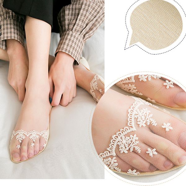 2 pairs women invisible socks wild shallow mouth boat socks lace slipper summer cotton thin female magic ankle solid lady, Black;white
2 pairs women invisible socks wild shallow mouth boat socks lace slipper summer cotton thin female magic ankle solid lady, Black;white