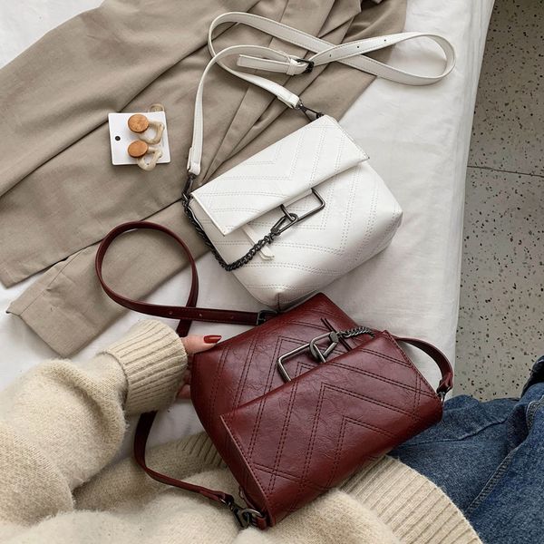 original design women's for bag 2020 new joker texture chain messenger bag fashion shoulder bucket
original design women's for bag 2020 new joker texture chain messenger bag fashion shoulder bucket