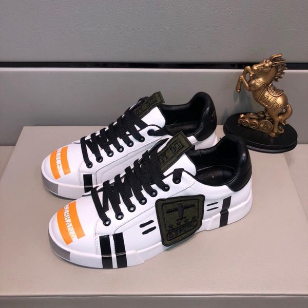 2019 summer new color matching casual shoes, men's personality wild white shoes, comfortable shoes, original box packaging: 38-44
2019 summer new color matching casual shoes, men's personality wild white shoes, comfortable shoes, original box packaging: 38-44