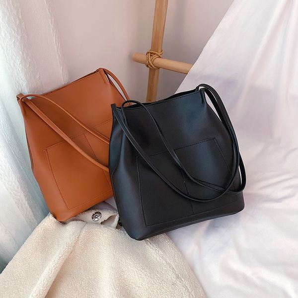 large capacity female bag new 2020 korean version of the wild shoulder bag fashion foreign style portable bucket
large capacity female bag new 2020 korean version of the wild shoulder bag fashion foreign style portable bucket