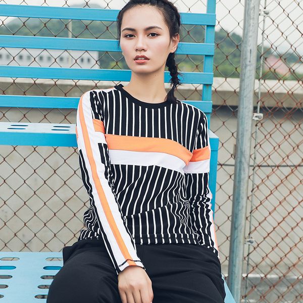 2018 mixed colors crew neck sports long sleeve women's hoodie autumn quick-dry breathable training morning run step fitness, Black;red
2018 mixed colors crew neck sports long sleeve women's hoodie autumn quick-dry breathable training morning run step fitness, Black;red