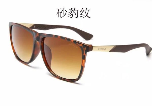 1pcs classic pilot sunglasses designer brand mens womens sun glasses eyewear gold metal grglass lenses brown cas 3389, White;black
1pcs classic pilot sunglasses designer brand mens womens sun glasses eyewear gold metal grglass lenses brown cas 3389, White;black