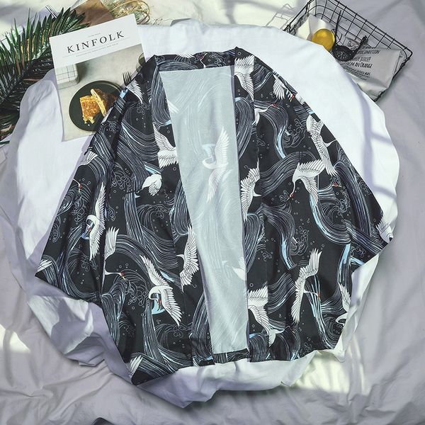 2020 kimono woman cardigan kimono jacket cosplay shirt casual retro style japanese yukata summer beach, White;black
2020 kimono woman cardigan kimono jacket cosplay shirt casual retro style japanese yukata summer beach, White;black