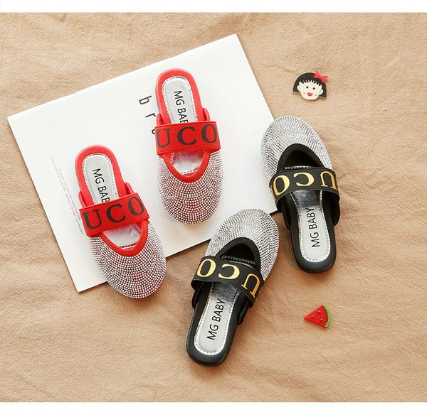 2019 girls sandals and slippers summer new rhinestone casual style elastic band Korean round head home sandals
2019 girls sandals and slippers summer new rhinestone casual style elastic band Korean round head home sandals