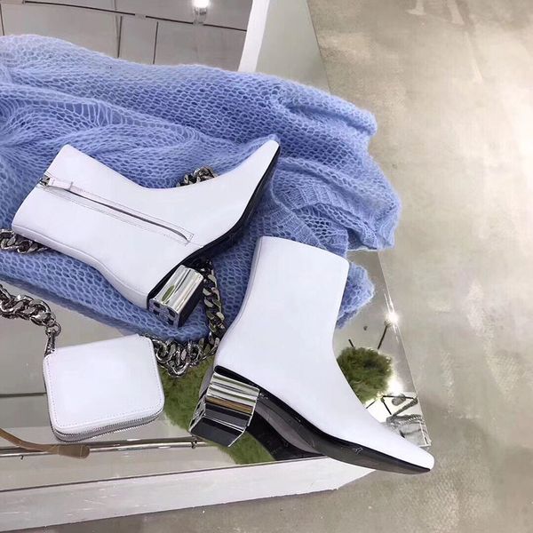 новые рекомендуемые дизайнерские сапоги моды роскошные женские туфли из натуральной кожи женские сапоги размер 35-40 модель sf01, Black 
новые рекомендуемые дизайнерские сапоги моды роскошные женские туфли из натуральной кожи женские сапоги размер 35-40 модель sf01, Black