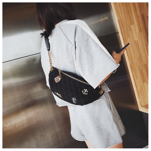 fashion simple ling ge medal chest bag multifunctional single shoulder diagonal men's and women's bags
fashion simple ling ge medal chest bag multifunctional single shoulder diagonal men's and women's bags