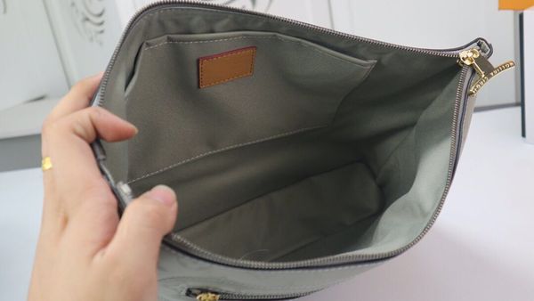 m63240 leather classic fashion handbag card bag zero wallet men's and women's backpacks single shoulder bag m63240
m63240 leather classic fashion handbag card bag zero wallet men's and women's backpacks single shoulder bag m63240