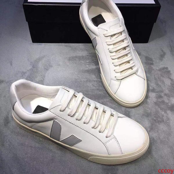 designer v10 leather trainers fashion men women vintage low-casual shoes luxury extra white calfskin sneaker party wedding shoes us11
designer v10 leather trainers fashion men women vintage low-casual shoes luxury extra white calfskin sneaker party wedding shoes us11