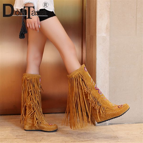doratasia 2019 autumn winter 34-48 bohemia fringe knee high boots women fashion embroider casual women shoes woman, Black
doratasia 2019 autumn winter 34-48 bohemia fringe knee high boots women fashion embroider casual women shoes woman, Black