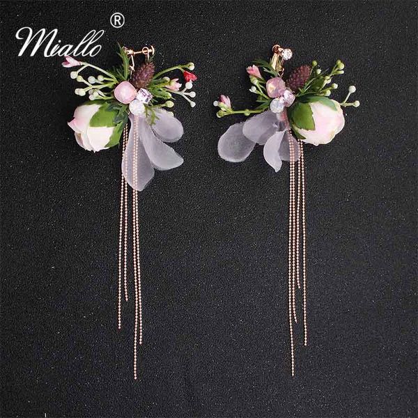 miallo 2019 fashion wedding simulation flowers earrings rhinestone bridal artificial flowers pink drop earrings for bride, Silver
miallo 2019 fashion wedding simulation flowers earrings rhinestone bridal artificial flowers pink drop earrings for bride, Silver