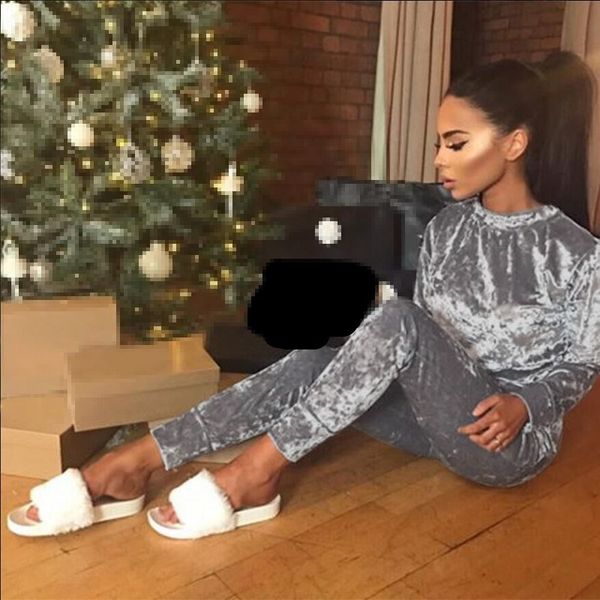 2018 2019 new winter spring women velvet two piece set fashion o-neck hoodies and pencil pants fitness casual tracksuit, White
2018 2019 new winter spring women velvet two piece set fashion o-neck hoodies and pencil pants fitness casual tracksuit, White
