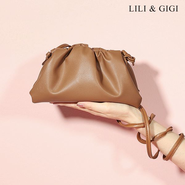 2019 bags women leather handbags new pattern the single shoulder bag calf hide flaky clouds package high-capacity genuine l
2019 bags women leather handbags new pattern the single shoulder bag calf hide flaky clouds package high-capacity genuine l