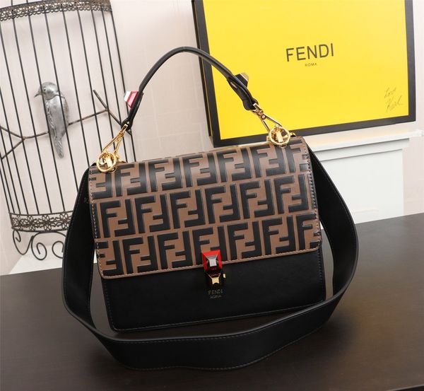 friend 2020 handbag women handbag portable chain single-shoulder bag chain single-shoulder bag handbag delivery size:25cm
friend 2020 handbag women handbag portable chain single-shoulder bag chain single-shoulder bag handbag delivery size:25cm