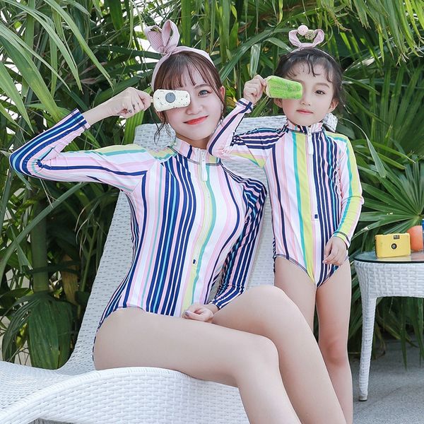 2019 parent-child female girls' long-sleeved sun-proof quick-drying one-piece swim women's swimsuit surfing suit, White;black
2019 parent-child female girls' long-sleeved sun-proof quick-drying one-piece swim women's swimsuit surfing suit, White;black