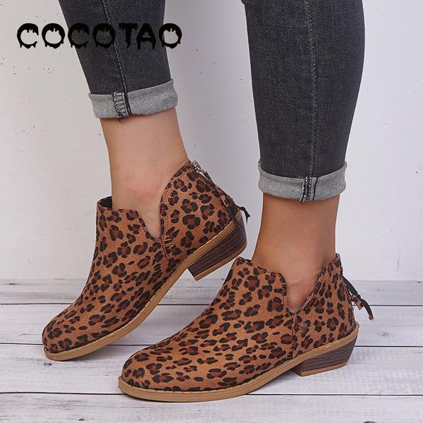 autumn and winter ladies casual single shoes tide korean version of the trend wild comfortable large size women's shoes 2019, Black
autumn and winter ladies casual single shoes tide korean version of the trend wild comfortable large size women's shoes 2019, Black