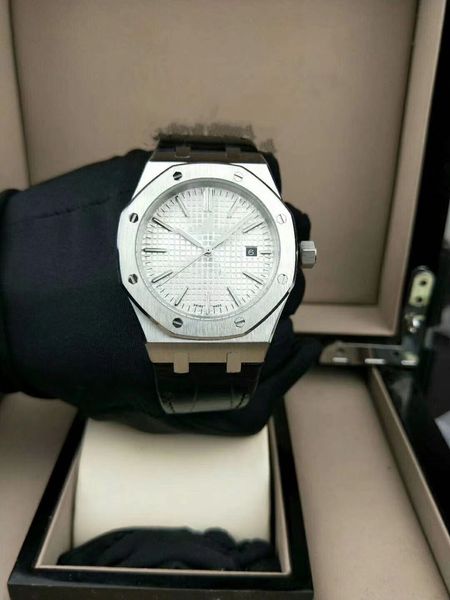 luxury men's watch, 43mm, 3-pin, automatic mechanical movement, 316 fine steel strap, sapphire mirror, waterproof watch,designer watche, Slivery;brown
luxury men's watch, 43mm, 3-pin, automatic mechanical movement, 316 fine steel strap, sapphire mirror, waterproof watch,designer watche, Slivery;brown