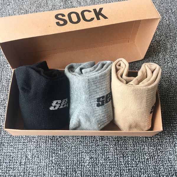 men women socks letter sock fashion leisure skateboard sports socks sockings hip hop with box, Black
men women socks letter sock fashion leisure skateboard sports socks sockings hip hop with box, Black