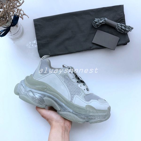 2019 new luxury crystal bottom casual shoes triple s 2.0 sneaker designer old dad sneaker boots mens women casual shoes sneakers 
2019 new luxury crystal bottom casual shoes triple s 2.0 sneaker designer old dad sneaker boots mens women casual shoes sneakers
