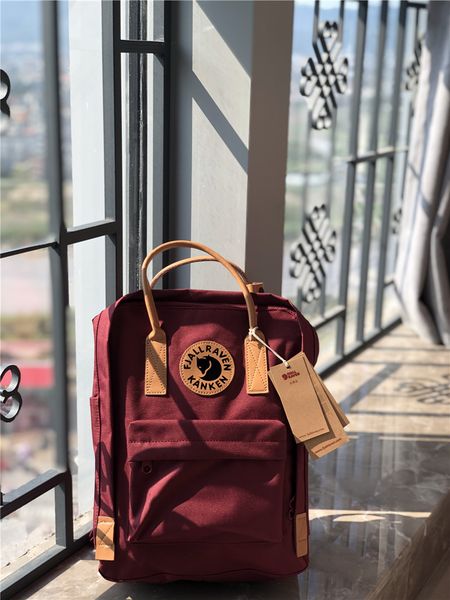 шведская лиса fjallravenkanken no. 2 кожа бордово-красный дети школьные рюкзаки высокое качество с медвежьей подвеской школьники сумки розет
шведская лиса fjallravenkanken no. 2 кожа бордово-красный дети школьные рюкзаки высокое качество с медвежьей подвеской школьники сумки розет