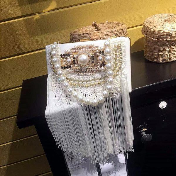2019 rhinestones tassel clutch diamonds beaded metal evening bags chain shoulder messenger purse evening bags for wedding bag
2019 rhinestones tassel clutch diamonds beaded metal evening bags chain shoulder messenger purse evening bags for wedding bag